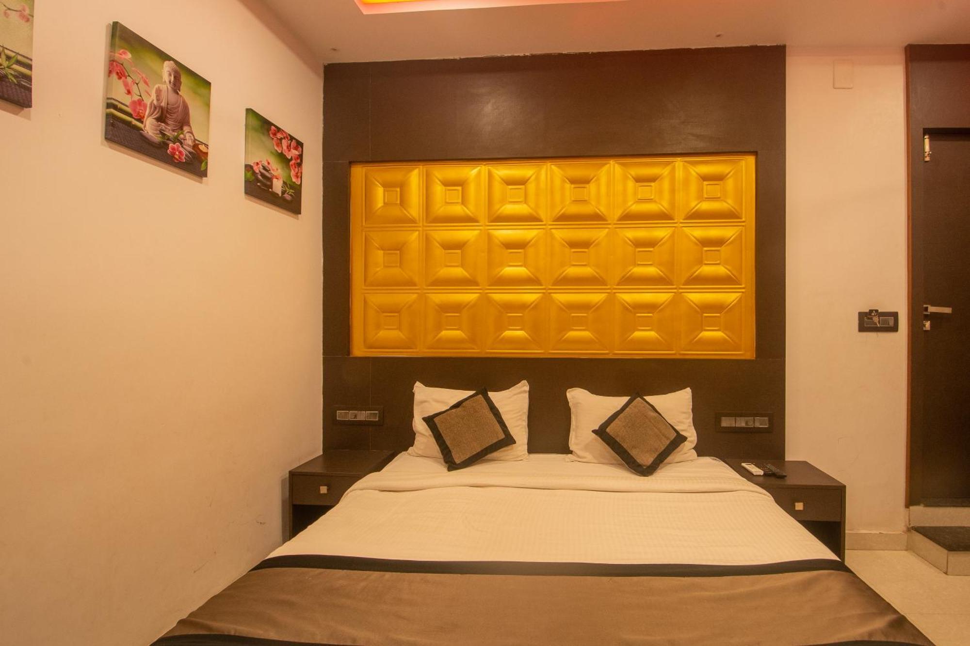 Parampara Residency Kushālnagar Esterno foto